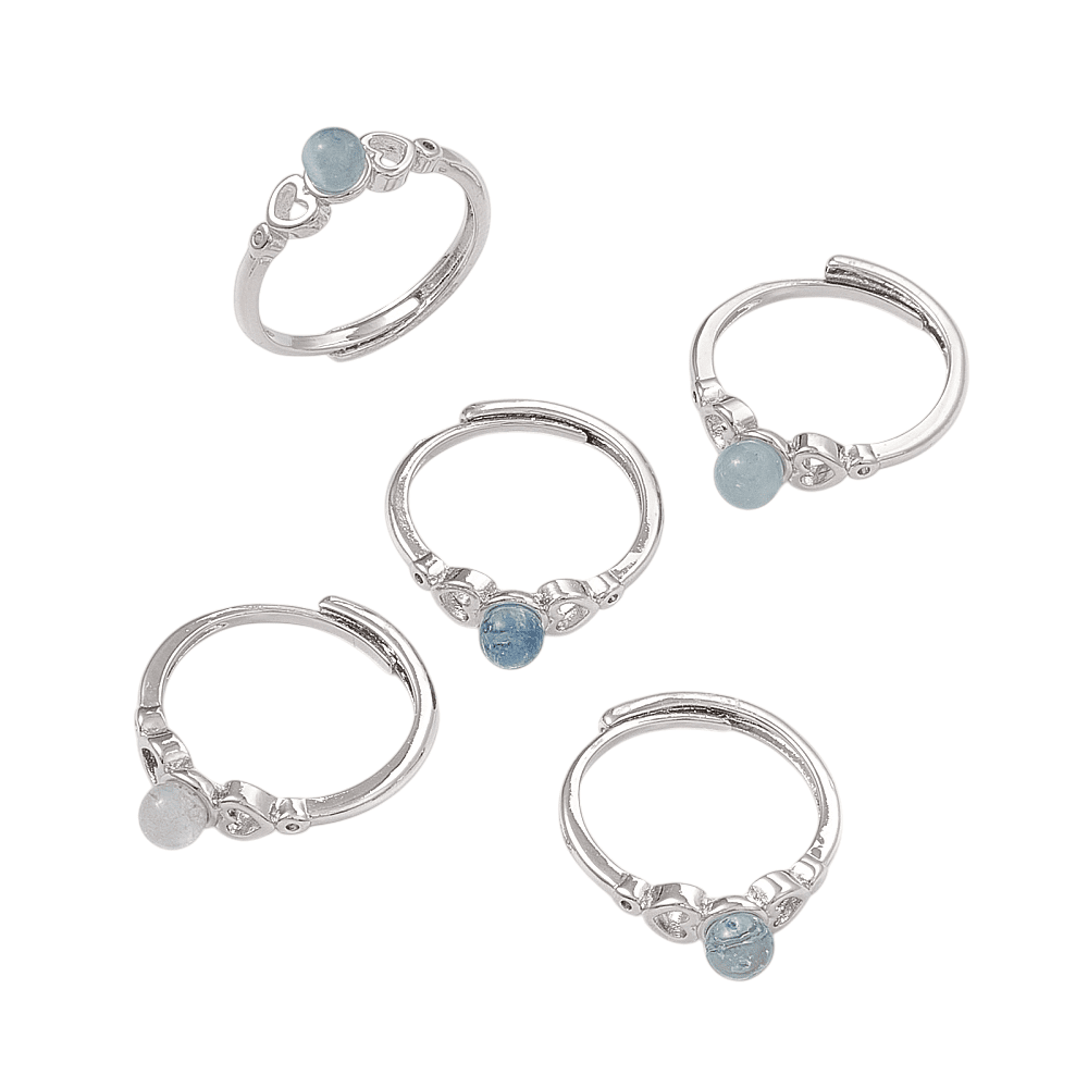 Aquamarine crystal for Throat chakra to improve communication skills. Available at zen collection metaphysical stores in Barrie.  Shop In-store or online now