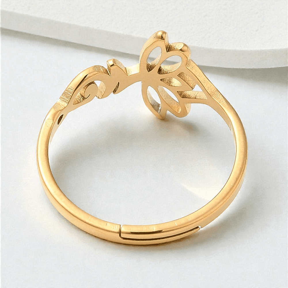 wholesale rings available from Akasha Wholesale Canada